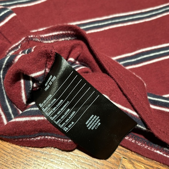 Women’s Volcom tank - Picture 5 of 5